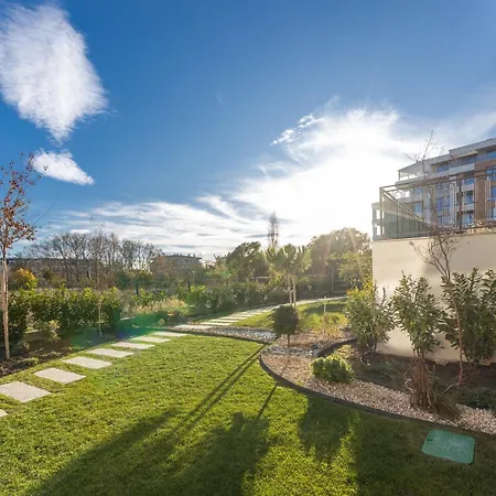 Апартаменты Stylish 1br Flat Garden Balcony Parking Варна