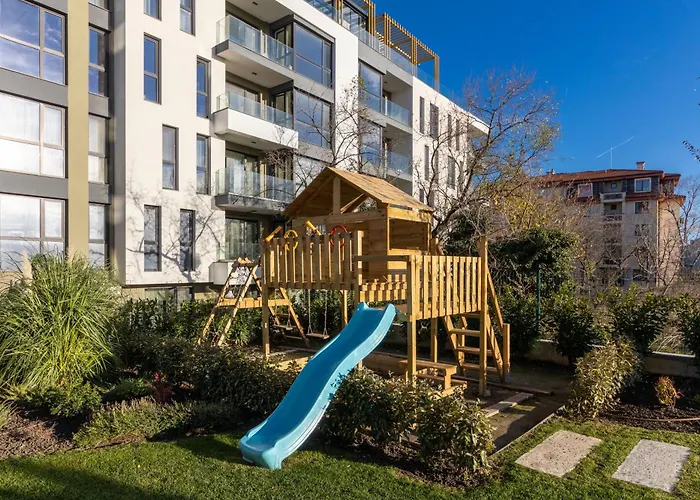 Апартаменты Stylish 1br Flat Garden Balcony Parking Варна