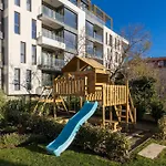 Apartman Stylish 1br Flat Garden Balcony Parking Várna