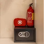 Apartman Stylish 1br Flat Garden Balcony Parking