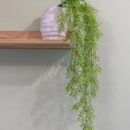 Stylish 1br Flat Garden Balcony Parking 바르나