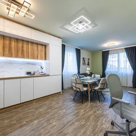 아파트 Stylish 1br Flat Garden Balcony Parking 바르나